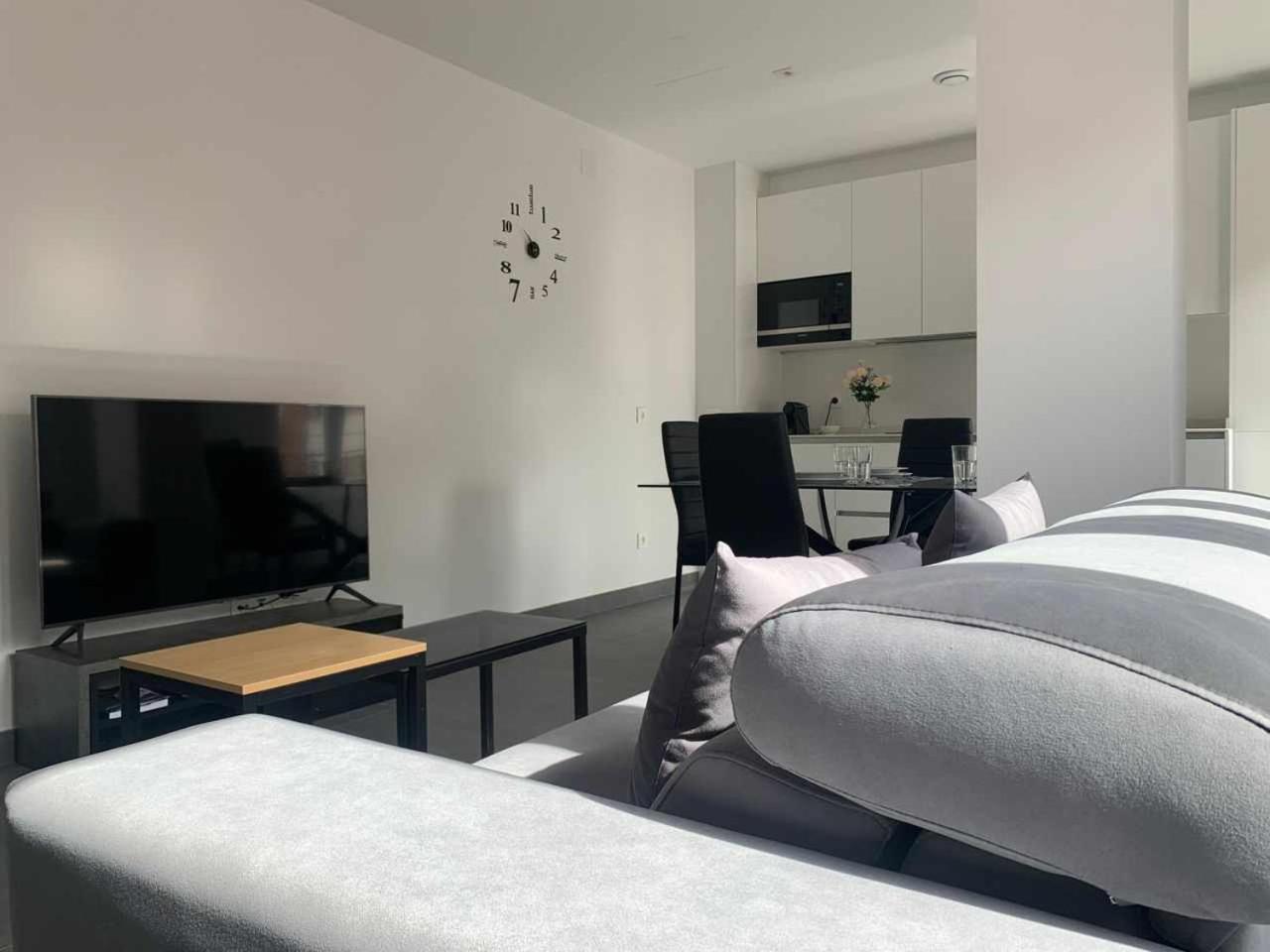 Ramon Y Cajal Suites De Luxe León Esterno foto