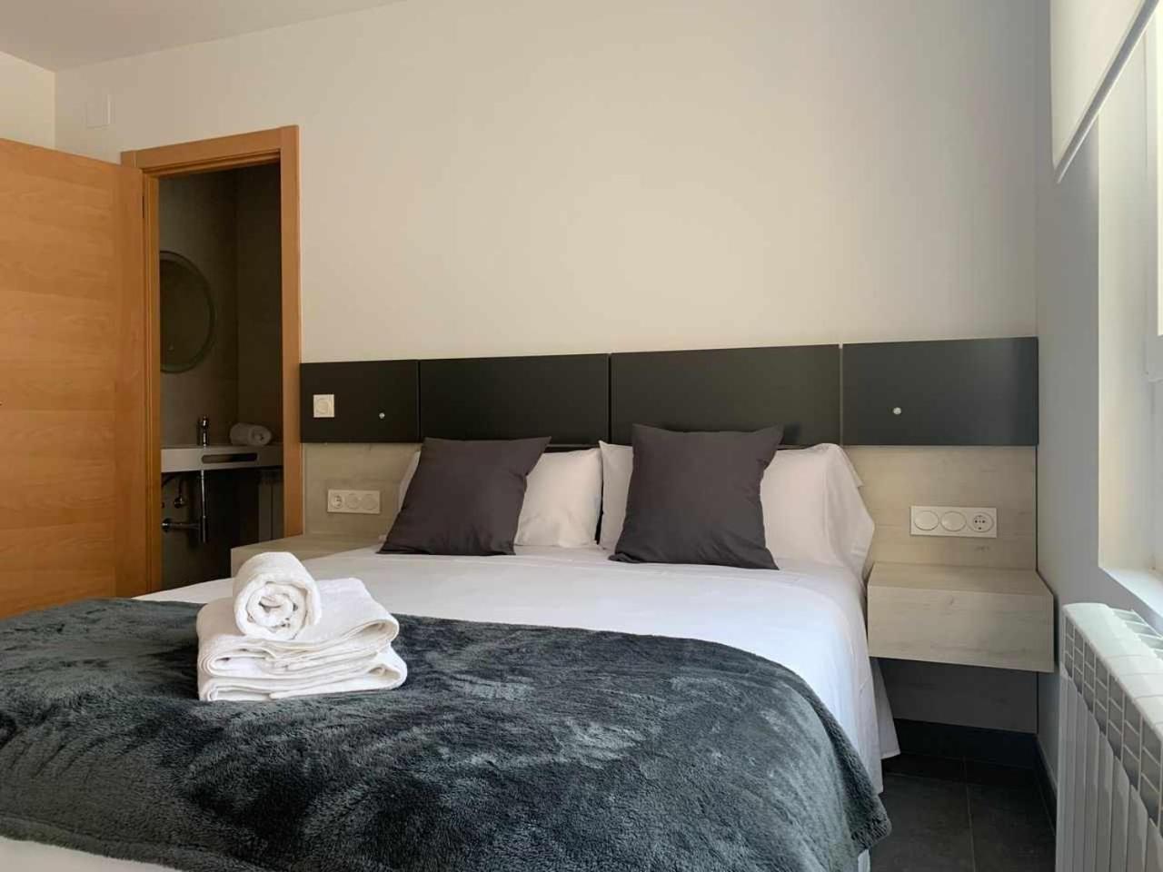 Ramon Y Cajal Suites De Luxe León Esterno foto