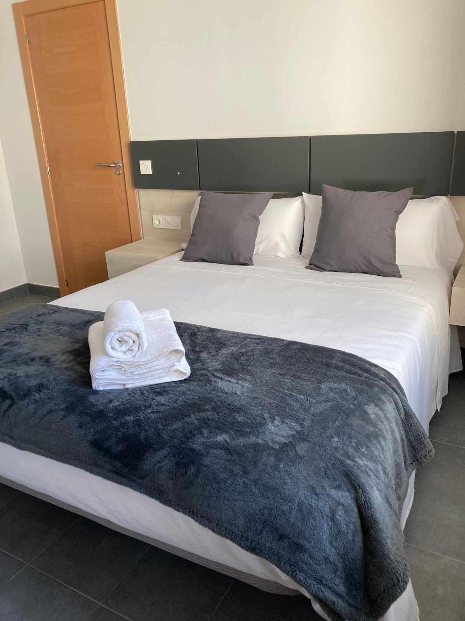 Ramon Y Cajal Suites De Luxe León Esterno foto